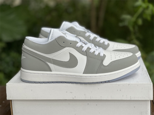 Original version_ Air Jordan 1 Low _WOLF GREY_ item number_ DC0774-105_ full code shipment 36--45-de1d3cf7